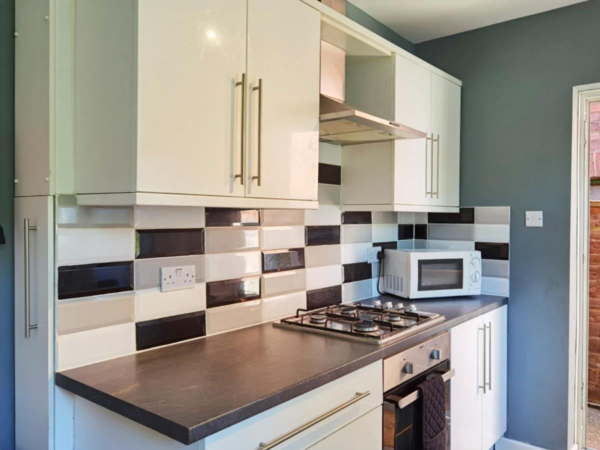 诺丁汉Perry Road, Beautiful Large House Available For Guests And Contractors Parking Wifi别墅 外观 照片