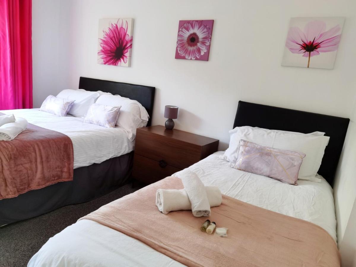 诺丁汉Perry Road, Beautiful Large House Available For Guests And Contractors Parking Wifi别墅 外观 照片